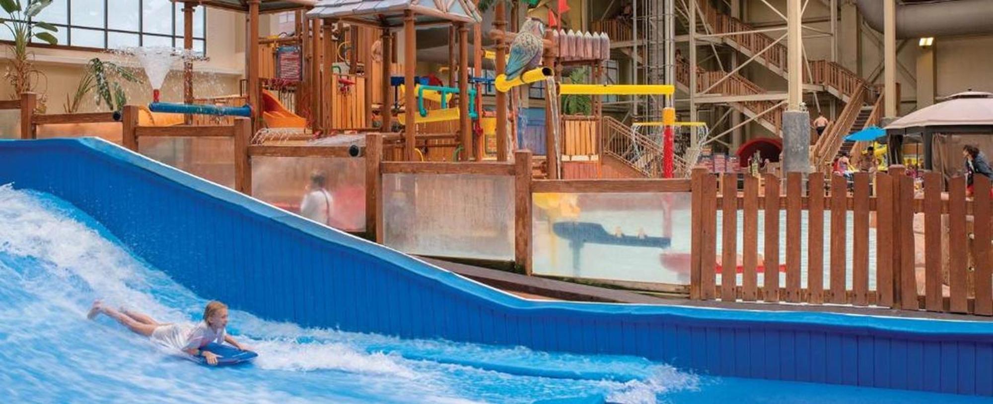 Great Smokies Lodge Sevierville By Hellovacay Екстериор снимка